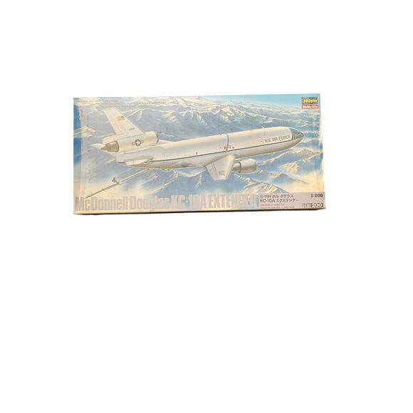 Vintage Hasegawa McDonnell Douglas KC-10A Extender Kit MM11:1000 1/200 Sealed - Picture 1 of 2